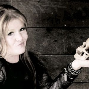 Meet your Posher, Cristin